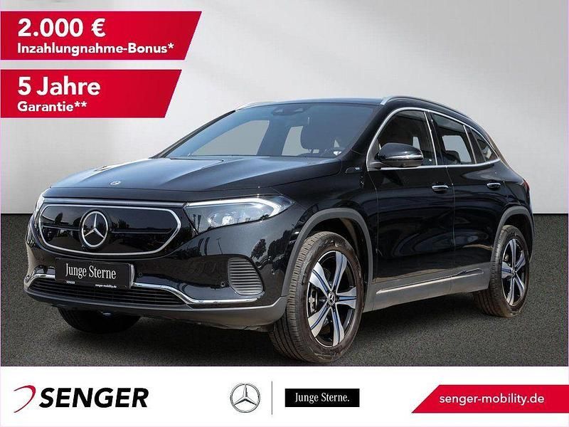 Lack kosmosschwarz Gebraucht 2021 Mercedes EQA250 Electric Art SUV | 33.320 € (Etwas zu teuer) - Bild 1/4