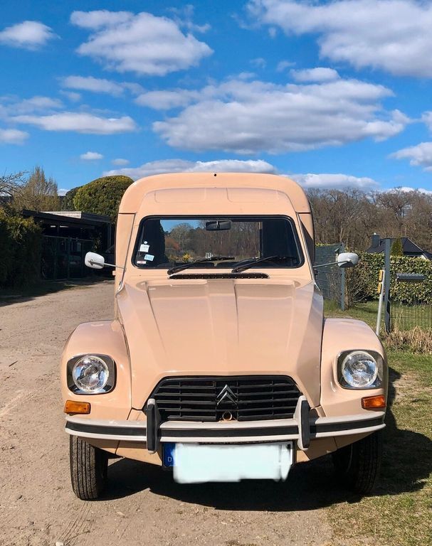 Beige Gebraucht 1982 Citroën Acadiane Van | 12.500 € - Bild 1/4