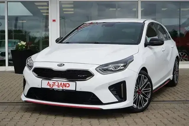 Gebraucht Kia Ceed 204 PS (150 kW) 2021 Weiß (metallic) Kleinwagen