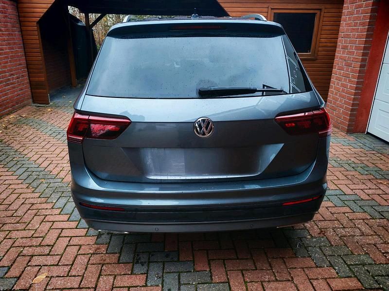 Gebraucht VW Tiguan Allspace IQ Drive 190 PS (139 kW) 2019 Grau SUV