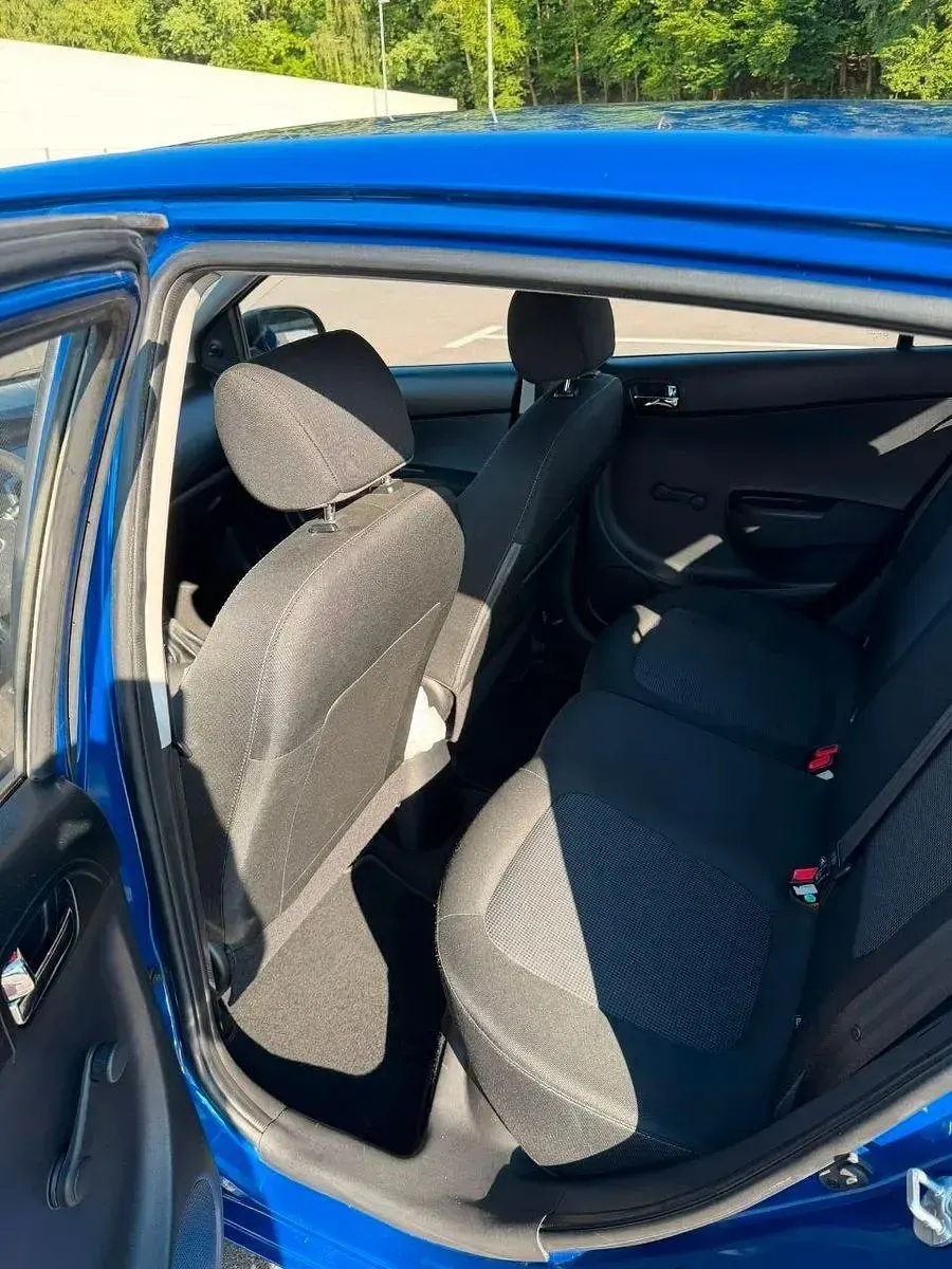 Gebraucht Hyundai i20 Edition 86 PS (63 kW) 2013 Blau Kleinwagen