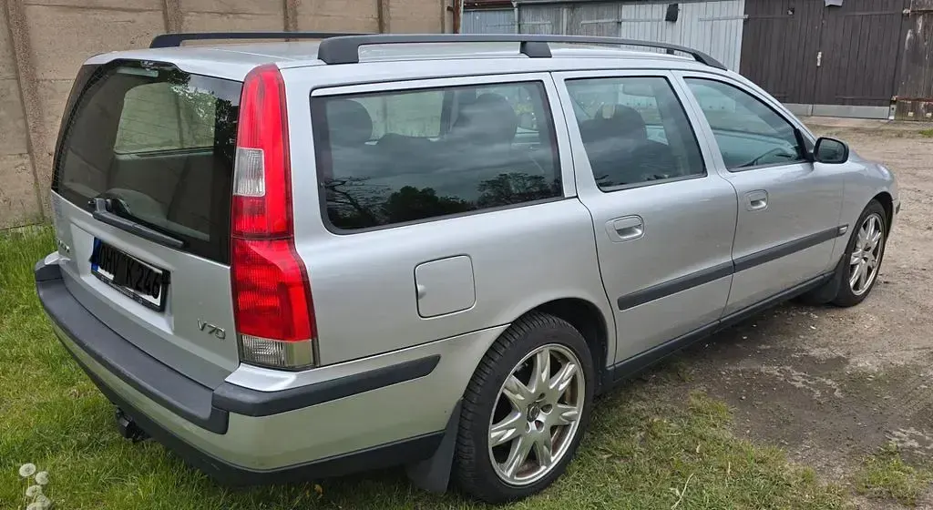 Gebraucht Volvo V70 140 PS (102 kW) 2004 Silber Kombi
