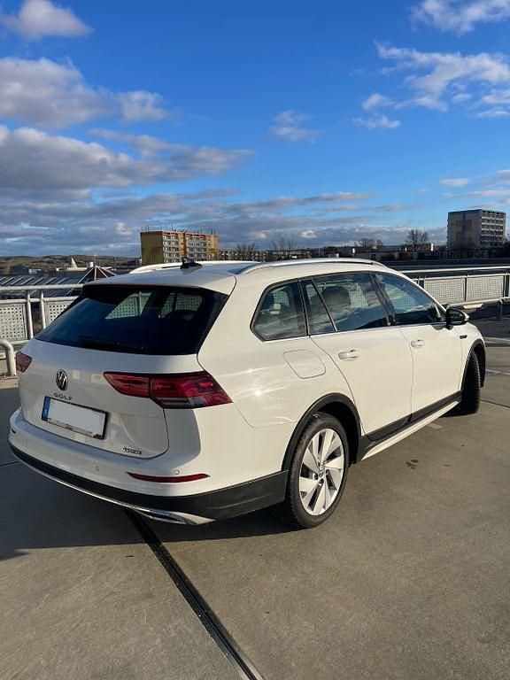 Gebraucht VW Golf Alltrack 200 PS (147 kW) 2022 Weiß Kombi