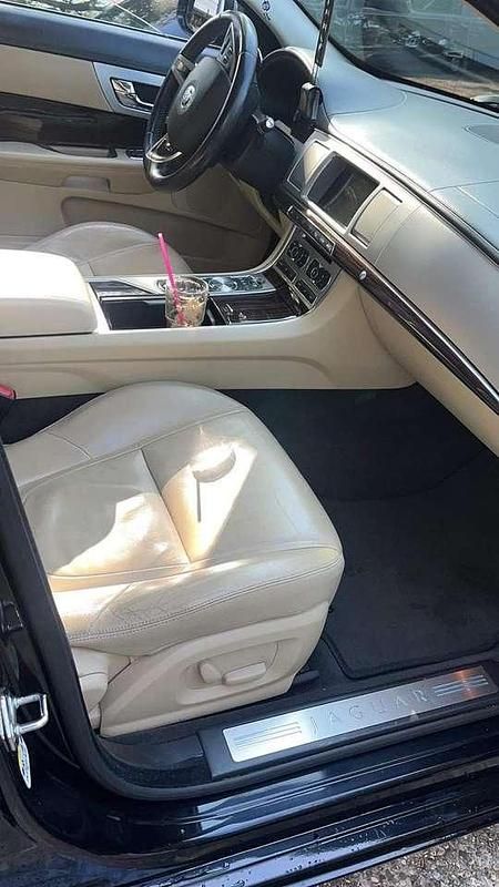 Gebraucht Jaguar XF 190 PS (139 kW) 2012 Limousine