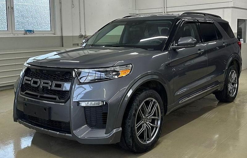 Grau Gebraucht 2021 Ford Explorer SUV | 32.991 € - Bild 1/4