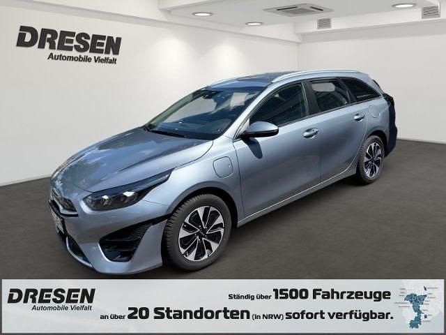 Silber Gebraucht 2024 Kia Ceed Sportswagon Spirit Kombi | 23.980 € (Superpreis) - Bild 1/4