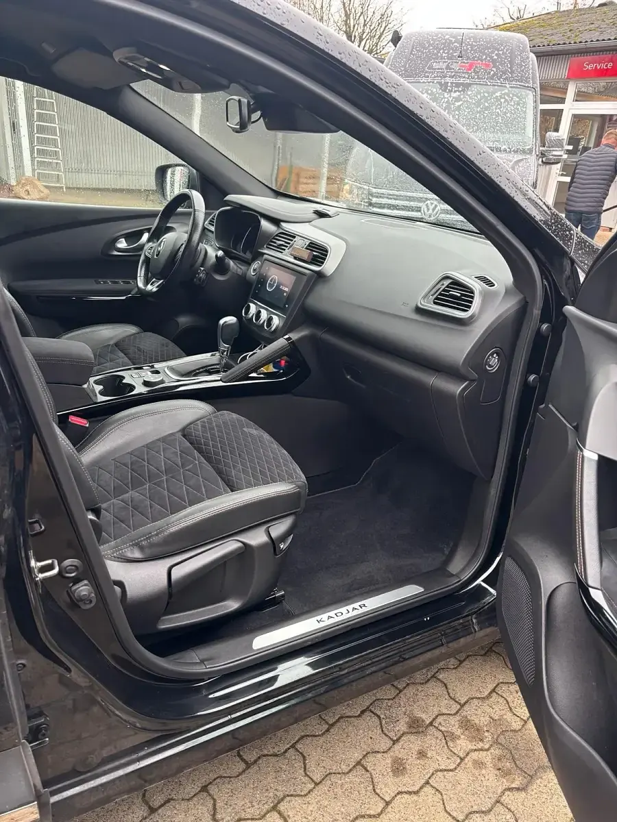 Gebraucht Renault Kadjar 140 PS (102 kW) 2022 Schwarz SUV