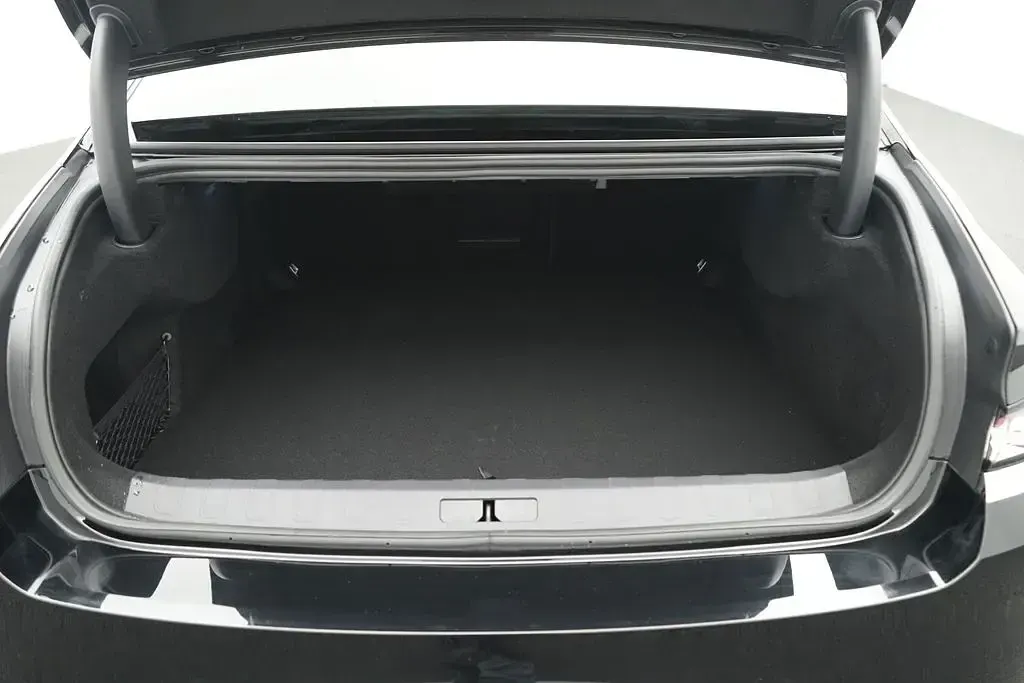 Gebraucht DS Automobiles DS9 Rivoli Plus 340 PS (250 kW) 2024 Perlaneraschwarz Limousine