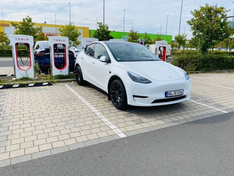 Gebraucht Tesla Model Y Performance 392 kW (534 PS) 2022 Weiß SUV