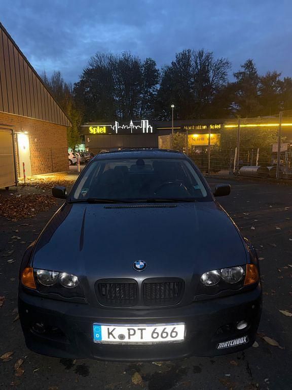 Gebraucht BMW 320 Sport Line 150 PS (110 kW) 1998 Grau Limousine