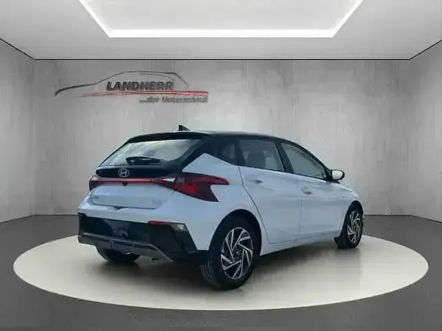 Neu Hyundai i20 90 PS (66 kW) 2026 Weiß Kleinwagen
