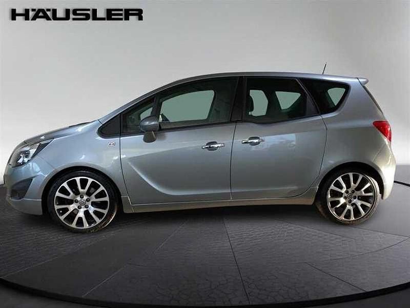 Gebraucht Opel Meriva Innovation 101 PS (74 kW) 2011 Silber Van / Kleinbus