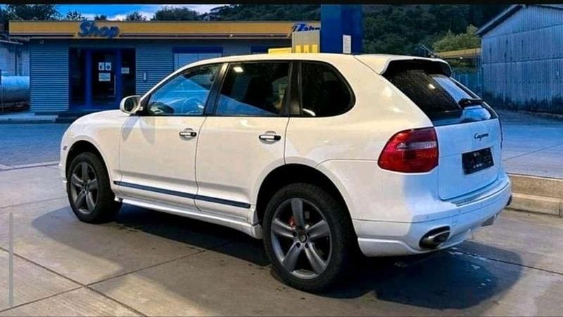 Gebraucht Porsche Cayenne 239 PS (175 kW) 2010 SUV