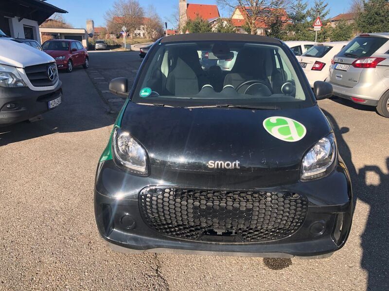 Schwarz Gebraucht 2020 Smart ForTwo Electric Drive Coupé | 7.300 € (Guter Preis) - Bild 1/4