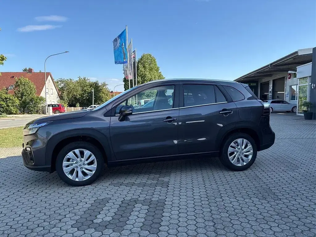 Neu Suzuki SX4 S-Cross Comfort+ 110 PS (80 kW) 2026 Titan dark gray pearl metallic SUV