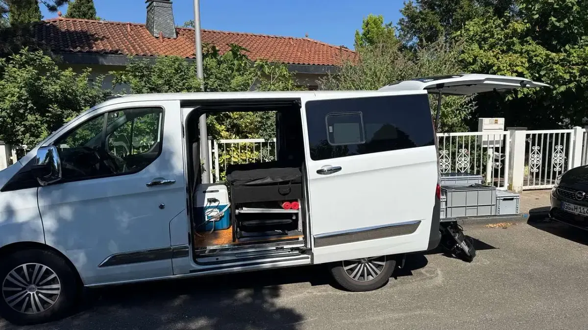 Gebraucht Ford Transit Custom 131 PS (96 kW) 2018 Weiß Van
