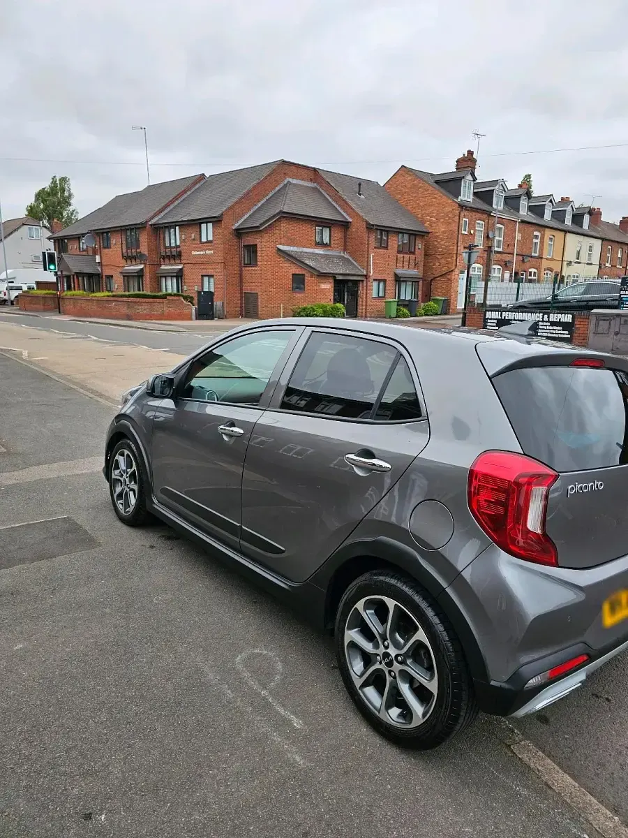 Gebraucht Kia Picanto X-Line 67 PS (49 kW) 2022 Grau Kleinwagen