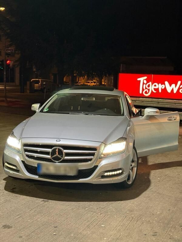 Silber Gebraucht 2013 Mercedes CLS350 Coupé | 16.000 € (Guter Preis) - Bild 1/4