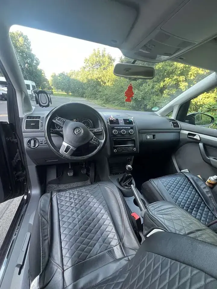 Gebraucht VW Touran Trendline 90 PS (66 kW) 2013 Van / Kleinbus