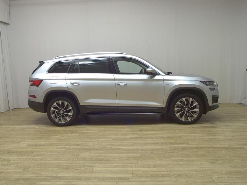 Grau Gebraucht 2022 Skoda Kodiaq Clever SUV | 24.980 € (Superpreis) - Bild 1/4