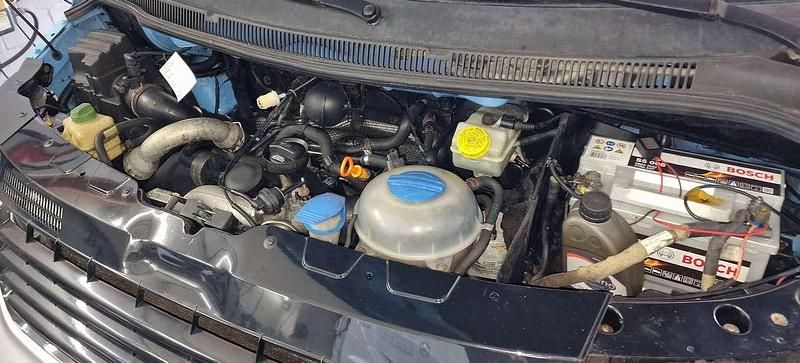 Usata VW Transporter 131 CV (96 kW) 2004 Blu Furgone