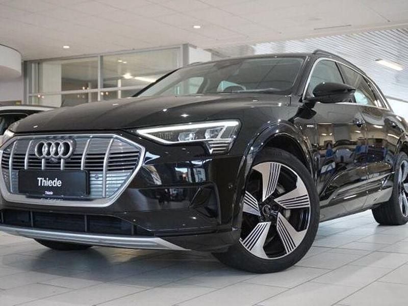 Second-hand Audi e-tron Advanced 230 kW (313 CP) 2020 Negru SUV