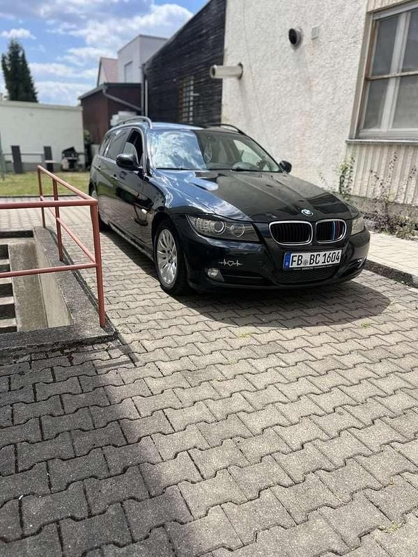 Gebraucht BMW 320 163 PS (119 kW) 2009 Kombi
