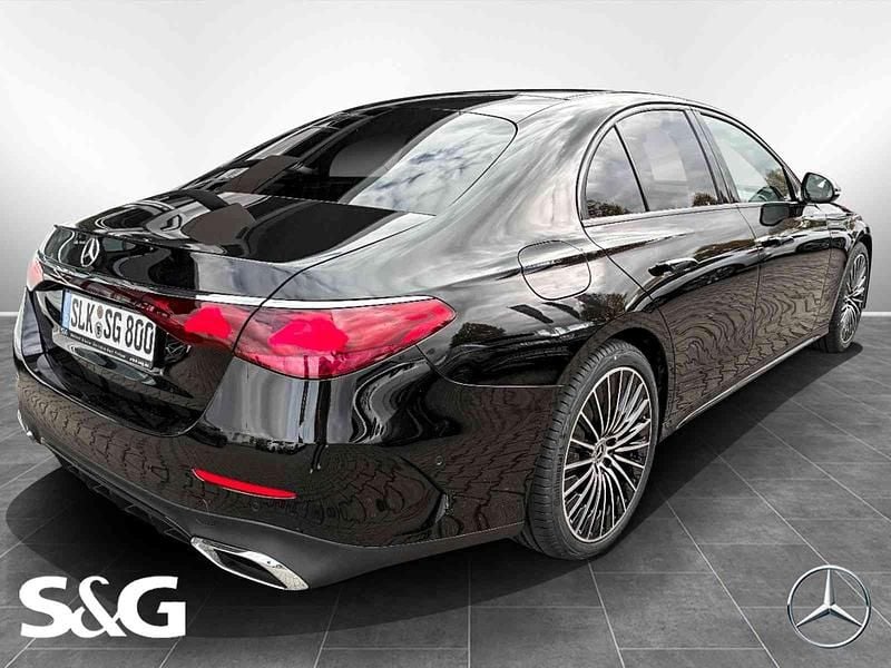 Gebraucht Mercedes E450 AMG 367 PS (269 kW) 2025 Metalliclack obsidianschwarz Limousine
