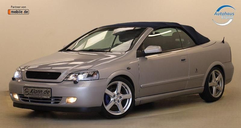 Gebraucht Opel Astra Cabriolet 147 PS (108 kW) 2002 Silber Cabrio