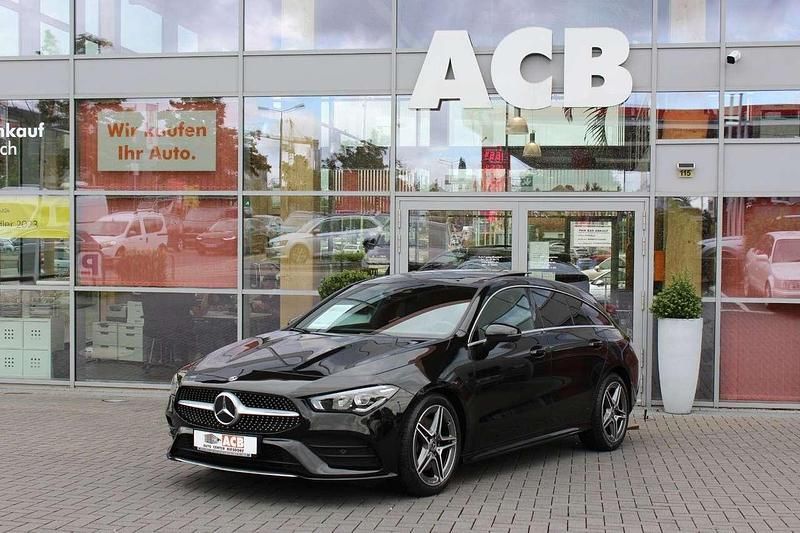 Schwarz Gebraucht 2020 Mercedes CLA200 AMG line Kombi | 27.900 € (Guter Preis) - Bild 1/4