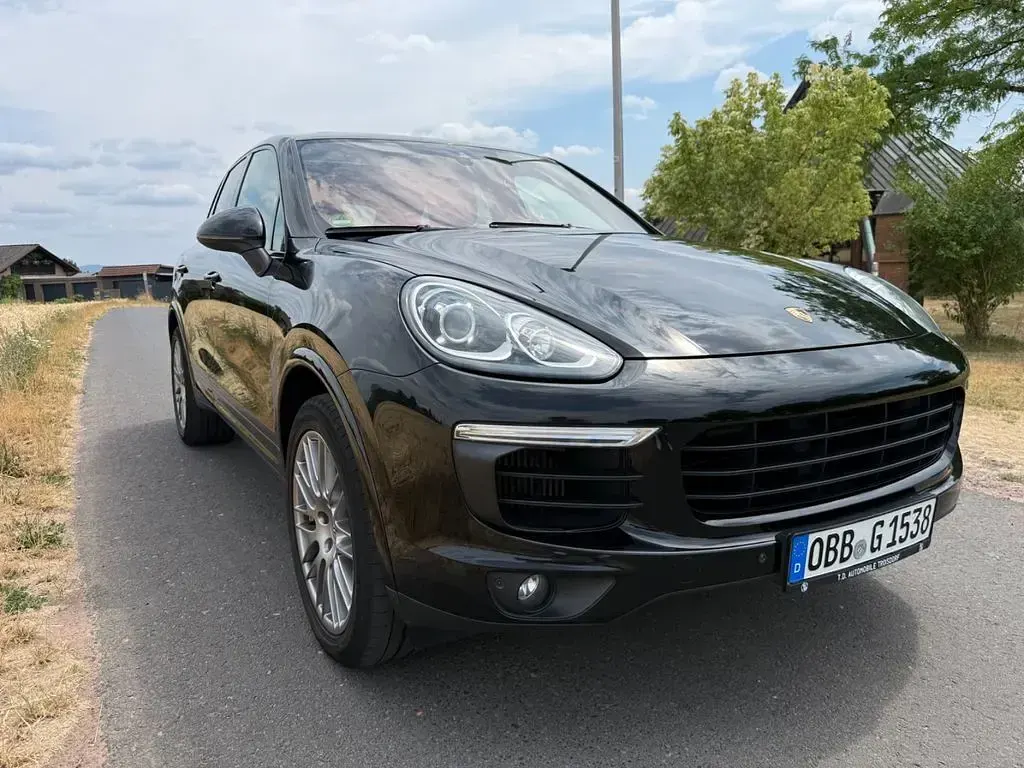Gebraucht Porsche Cayenne Diesel 262 PS (192 kW) 2015 Schwarz SUV