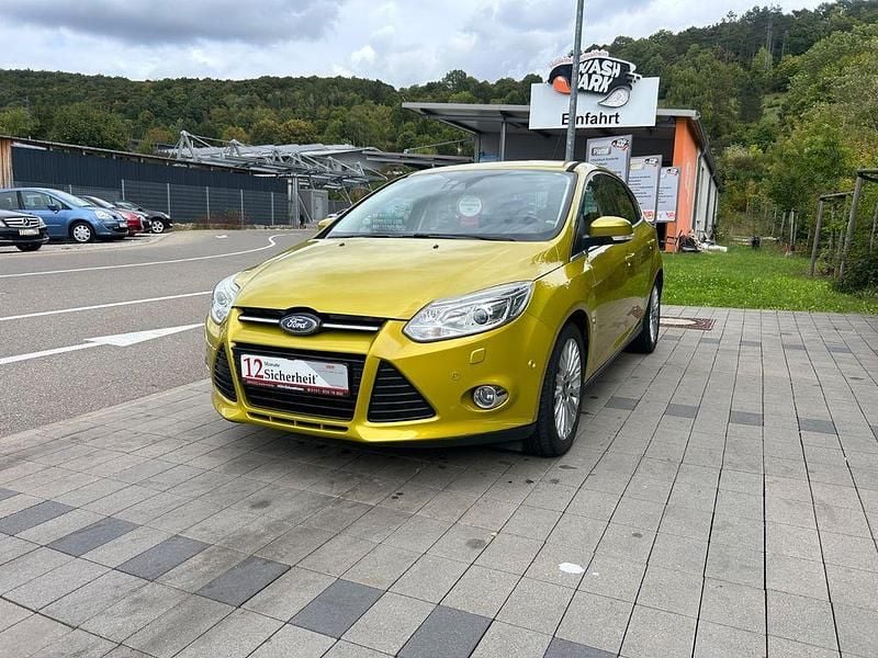 Other Gebraucht 2011 Ford Focus Titanium Limousine | 8.499 € (Teuer) - Bild 1/4