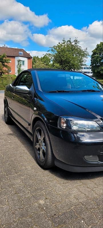 Schwarz Gebraucht 2002 Opel Astra Cabriolet Cabrio | 2.400 € (Fairer Preis) - Bild 1/4