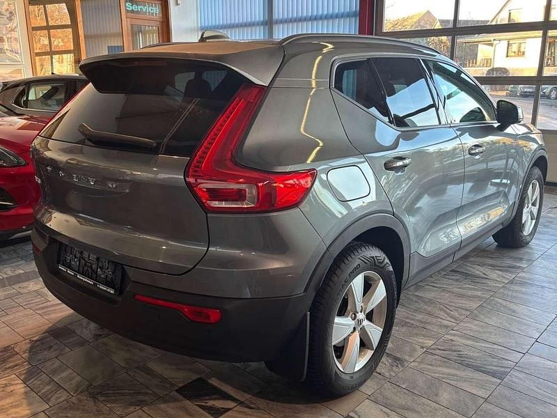 Gebraucht Volvo XC40 156 PS (114 kW) 2019 Grau SUV
