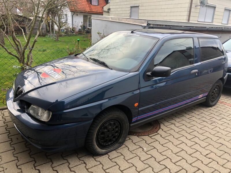 Blau Gebraucht 1999 Alfa Romeo 145 Kleinwagen | 2.999 € - Bild 1/4