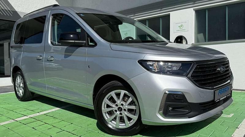 Silber Gebraucht 2022 Ford Tourneo Connect Titanium Van / Kleinbus | 25.950 € (Guter Preis) - Bild 1/4