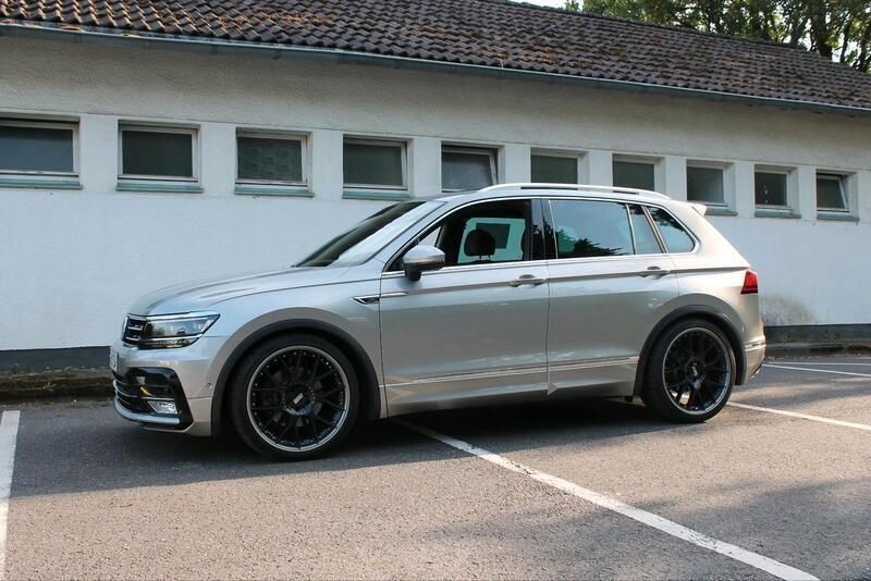 Silber Gebraucht 2016 VW Tiguan R-line SUV | 23.500 € (Guter Preis) - Bild 1/4