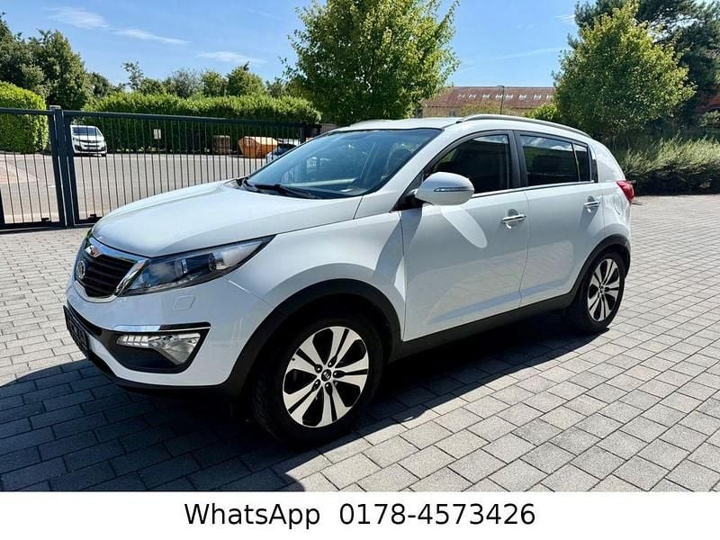 Weiß Gebraucht 2011 Kia Sportage Spirit SUV | 8.500 € (Guter Preis) - Bild 1/4