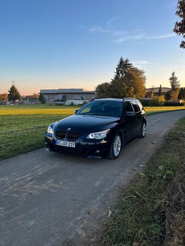 Schwarz Gebraucht 2009 BMW 525 M Sport Kombi | 7.500 € (Fairer Preis) - Bild 1/4