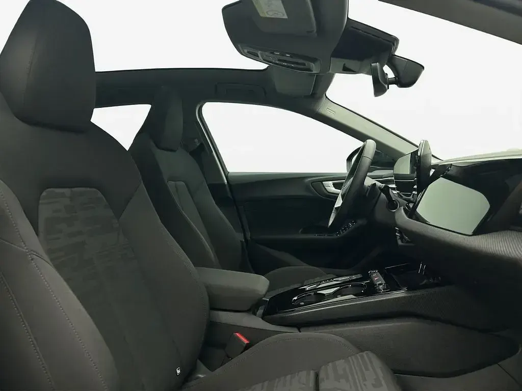 Gebraucht Audi A5 Sport 204 PS (150 kW) 2025 Mythosschwarz metallic Kombi