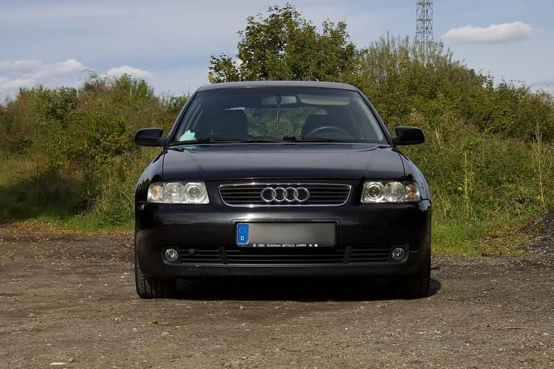 Schwarz Gebraucht 2003 Audi A3 Kleinwagen | 1.000 € (Superpreis) - Bild 1/4