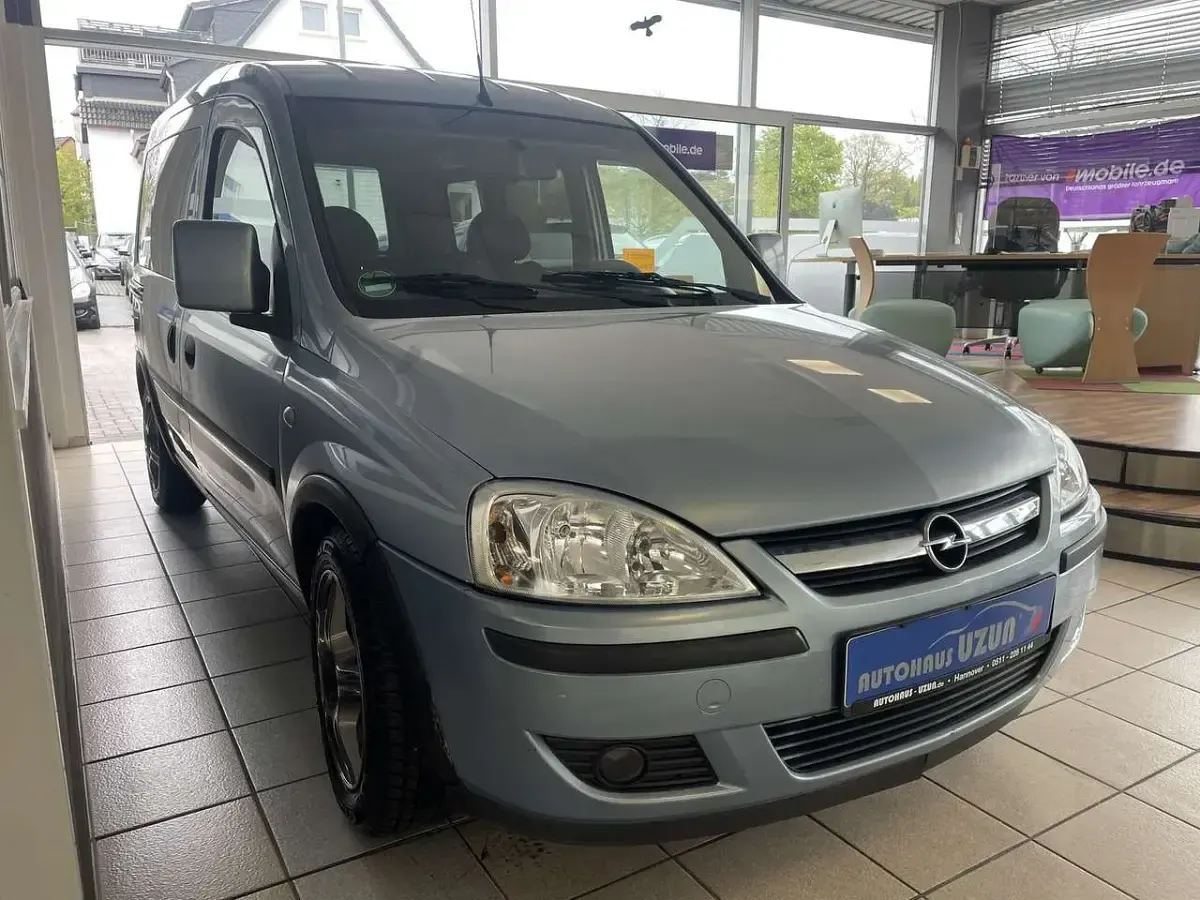 Używany Opel Combo Edition 94 KM (69 kW) 2008 Niebieski Minivan