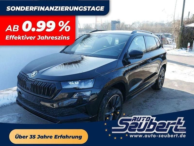 Blackmagic perleffekt Neu 2026 Skoda Karoq SportLine SUV | 37.990 € (Superpreis) - Bild 1/4