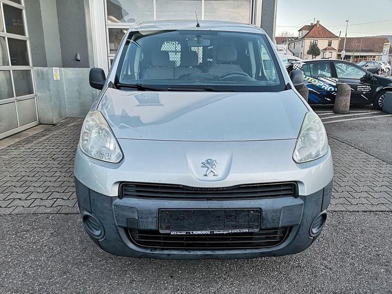 Gebraucht Peugeot Partner Comfort 90 PS (66 kW) 2013 Grau Van / Kleinbus