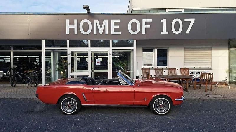 Rot Gebraucht 1965 Ford Mustang Cabrio | 45.900 € - Bild 1/4