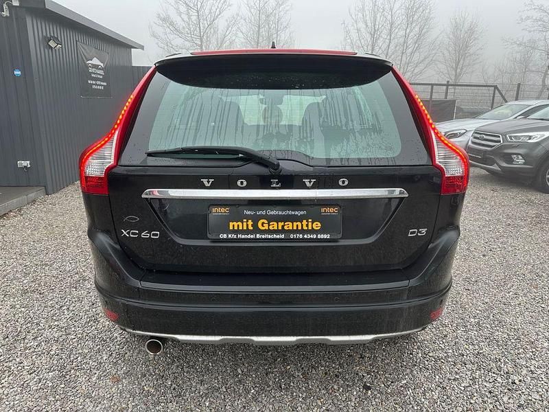 Gebraucht Volvo XC60 Summum 150 PS (110 kW) 2017 Schwarz SUV