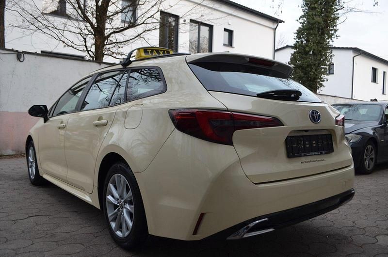 Gebraucht Toyota Corolla 152 PS (111 kW) 2025 Weiß Kombi