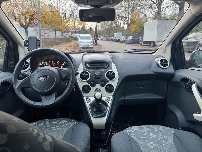 Silber Gebraucht 2010 Ford Ka Trend Kleinwagen | 1.100 € (Superpreis) - Bild 1/4
