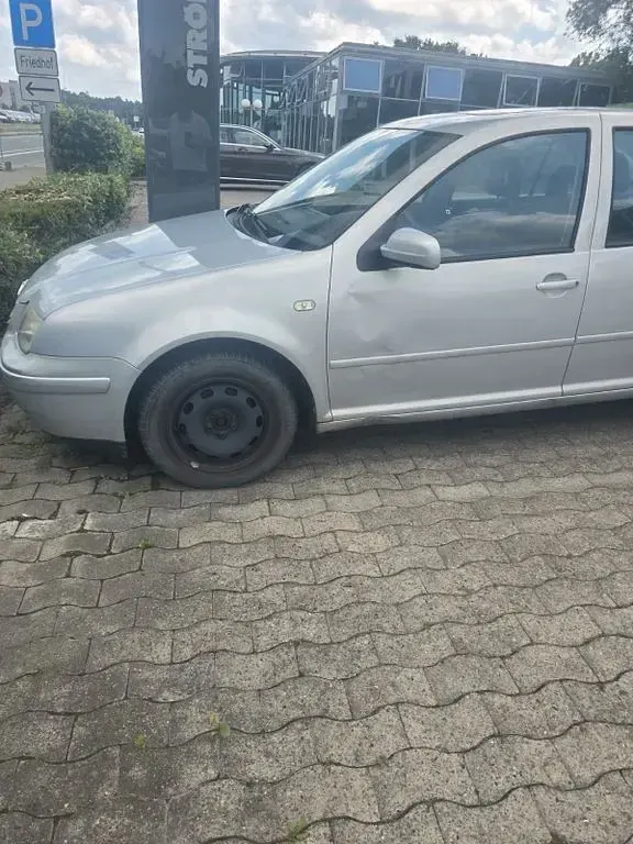 Gebraucht VW Bora Edition 116 PS (85 kW) 2000 Grau Limousine