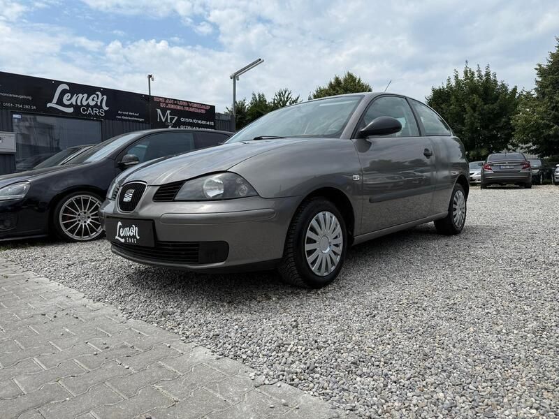 Grau Gebraucht 2003 Seat Ibiza Kleinwagen | 800 € (Superpreis) - Bild 1/4